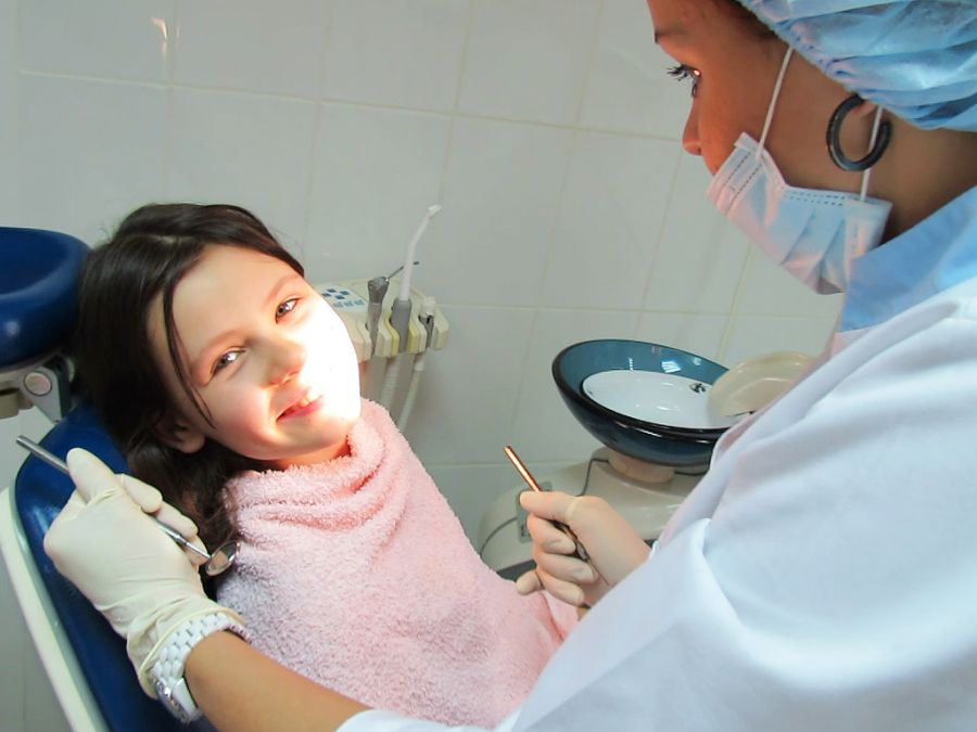 Открыта запись на прием к детскому зубному врачу (стоматологу)